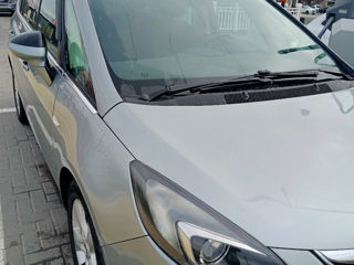 Opel Zafira foto 2