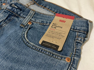 Pantaloni Levis 531 noi