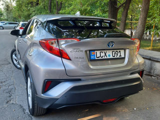 Toyota C-HR foto 3