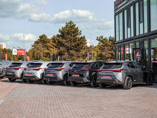 Lexus UX foto 2