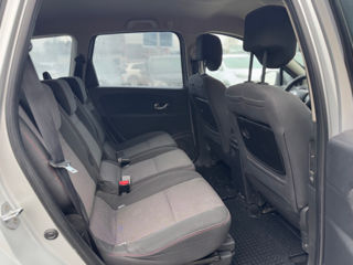 Renault Grand Scenic foto 18