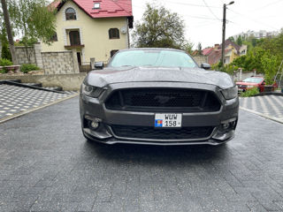 Ford Mustang foto 3