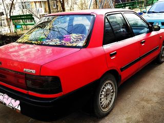 Mazda 323 foto 4