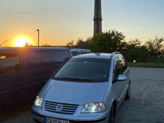 Volkswagen Sharan foto 1