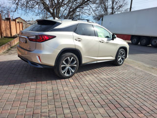 Lexus RX Series фото 8