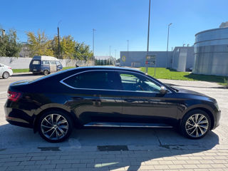 Skoda Superb foto 4