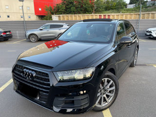 Audi Q7 foto 2