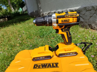 Новый ударный шуруповёрт DeWalt 24v/6ah с большим набором инструментов foto 5