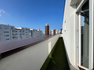 Apartament cu 3 camere, 100 m², Buiucani, Chișinău foto 3