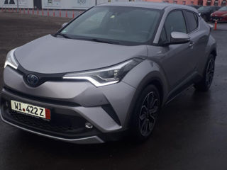 Toyota C-HR foto 2