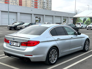 BMW 5 Series foto 3