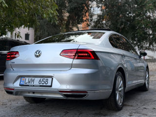 Volkswagen Passat foto 6