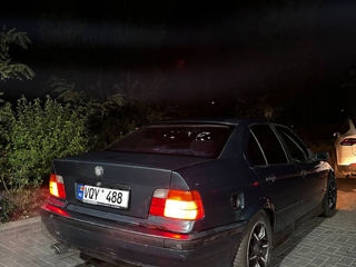 BMW 3 Series foto 3