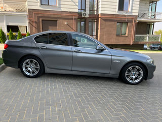 BMW 5 Series foto 2