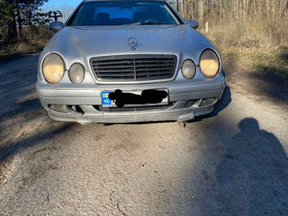 Mercedes CLK-Class foto 1