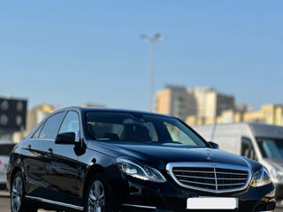 Mercedes E-Class foto 1