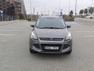 Ford Kuga foto 2