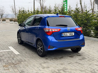 Toyota Yaris foto 3