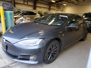 Tesla Model S foto 3