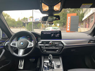 BMW 5 Series foto 8