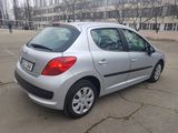 Peugeot 207 foto 4