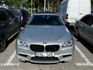 BMW 5 Series foto 3