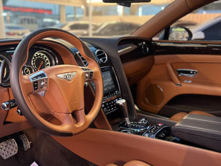 Bentley Continental Flying Spur foto 8