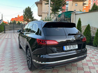 Volkswagen Touareg foto 4