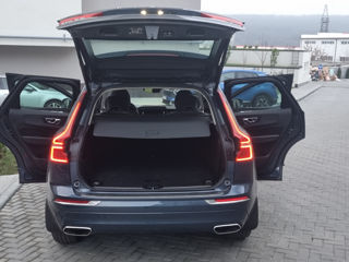 Volvo XC60 foto 2