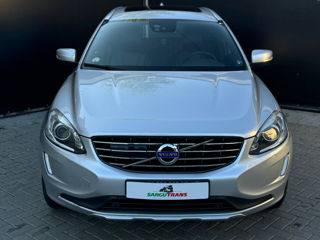 Volvo XC60 foto 2