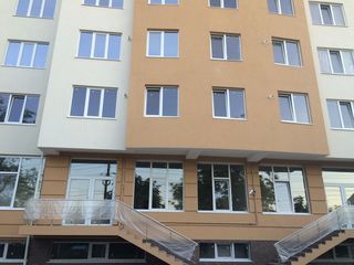 De vânzare spațiu comercial! Prețul se discută! E posibil schimb(apartament, teren, auto)