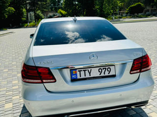 Mercedes E-Class foto 4