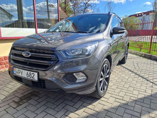 Ford Kuga foto 1