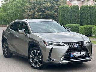 Lexus UX foto 2