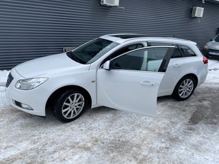 Opel Insignia foto 4