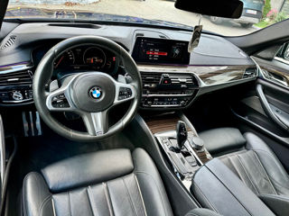 BMW 5 Series foto 6