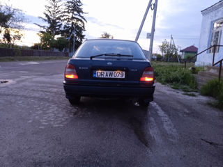 Nissan Sunny foto 5