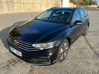 Volkswagen Passat foto 3