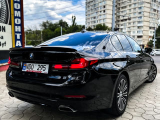 BMW 5 Series foto 4