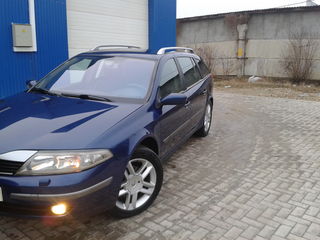 Renault Megane foto 2