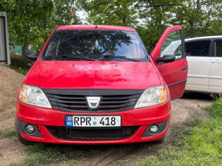 Dacia Logan foto 0