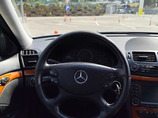 Mercedes E-Class foto 8