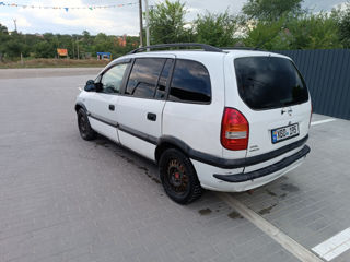 Opel Zafira foto 6