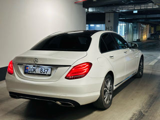 Mercedes C-Class foto 4