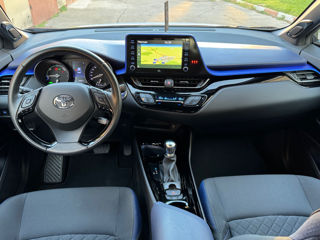 Toyota C-HR foto 10