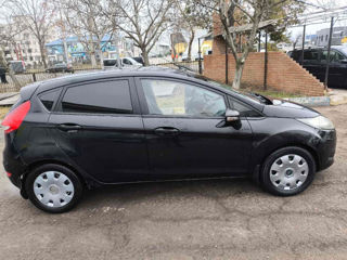 Ford Fiesta foto 4