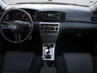 Toyota Corolla foto 8