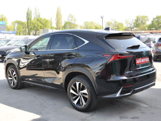 Lexus NX Series foto 6