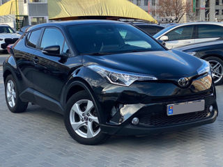 Toyota C-HR foto 4