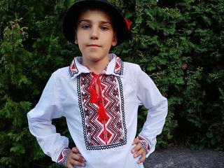 Costum national  brodat la comanda  pentru copii pina la 12 ani ,livrare toata  Moldova foto 2